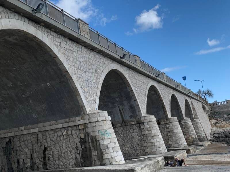 Consolidamento strutturale e adeguamento normativo di opere d'arte stradali. — immagine 2